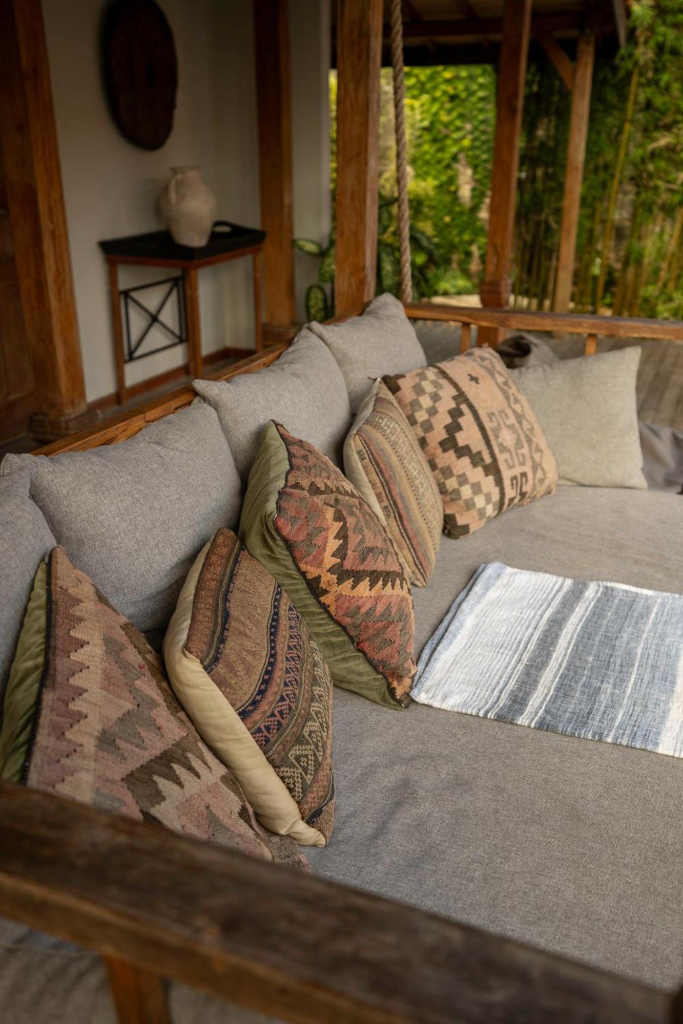 The Padang Villa Jungle Escape 5 Mins Drive From Uluwatu'S Beaches Exteriör bild